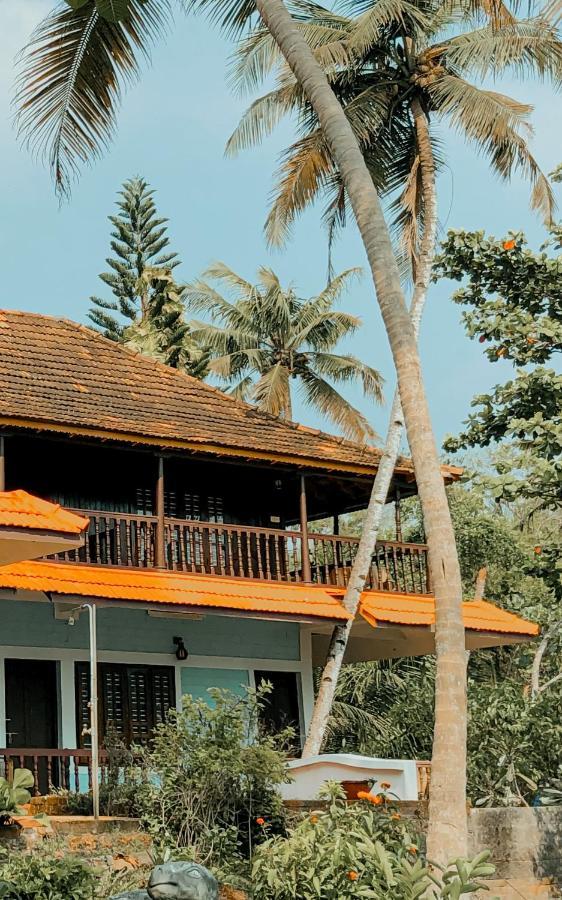 Varkala Marine Palace 외부 사진