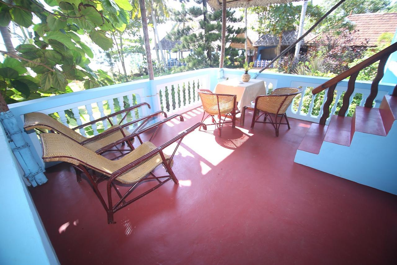 Varkala Marine Palace 외부 사진